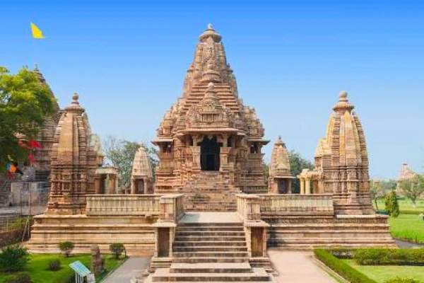 Khajuraho Sightseeing Tour with Tiger Safari